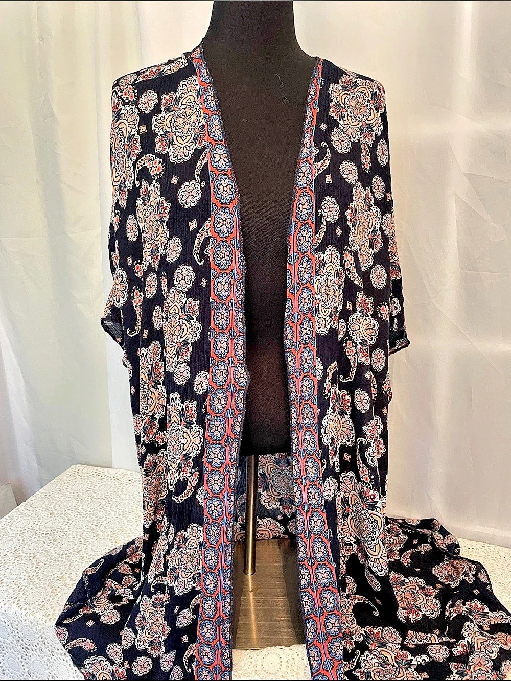 Xhilaration Paisley Kimono in Black & Orange Size Medium/Large